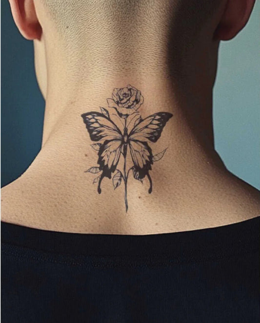 Papillon et rose
